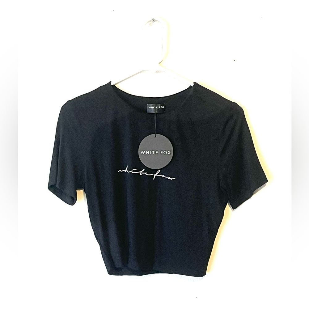 NWT White Fox Baby Tee Black Crop Top Short Sleeve Size L